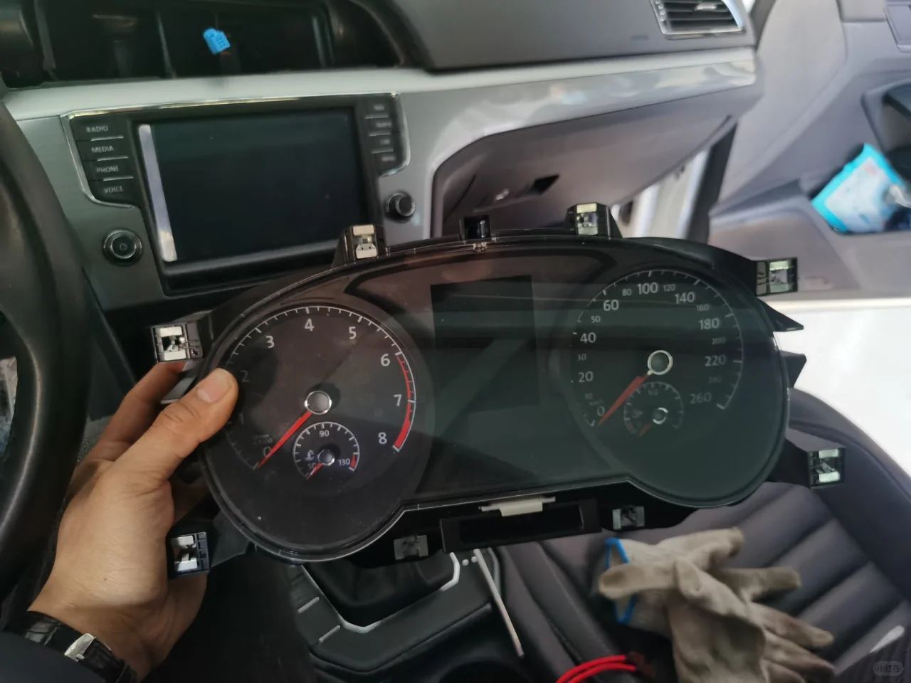 凌渡升级原厂液晶仪表