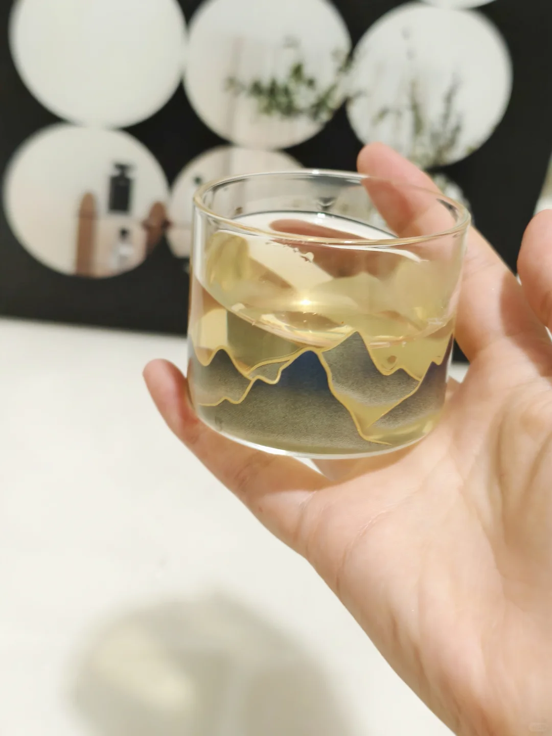 会感温变色的茶杯