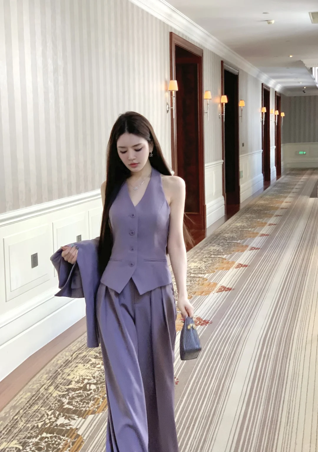 贵气高智感| 通勤穿搭 干净大方的松弛感