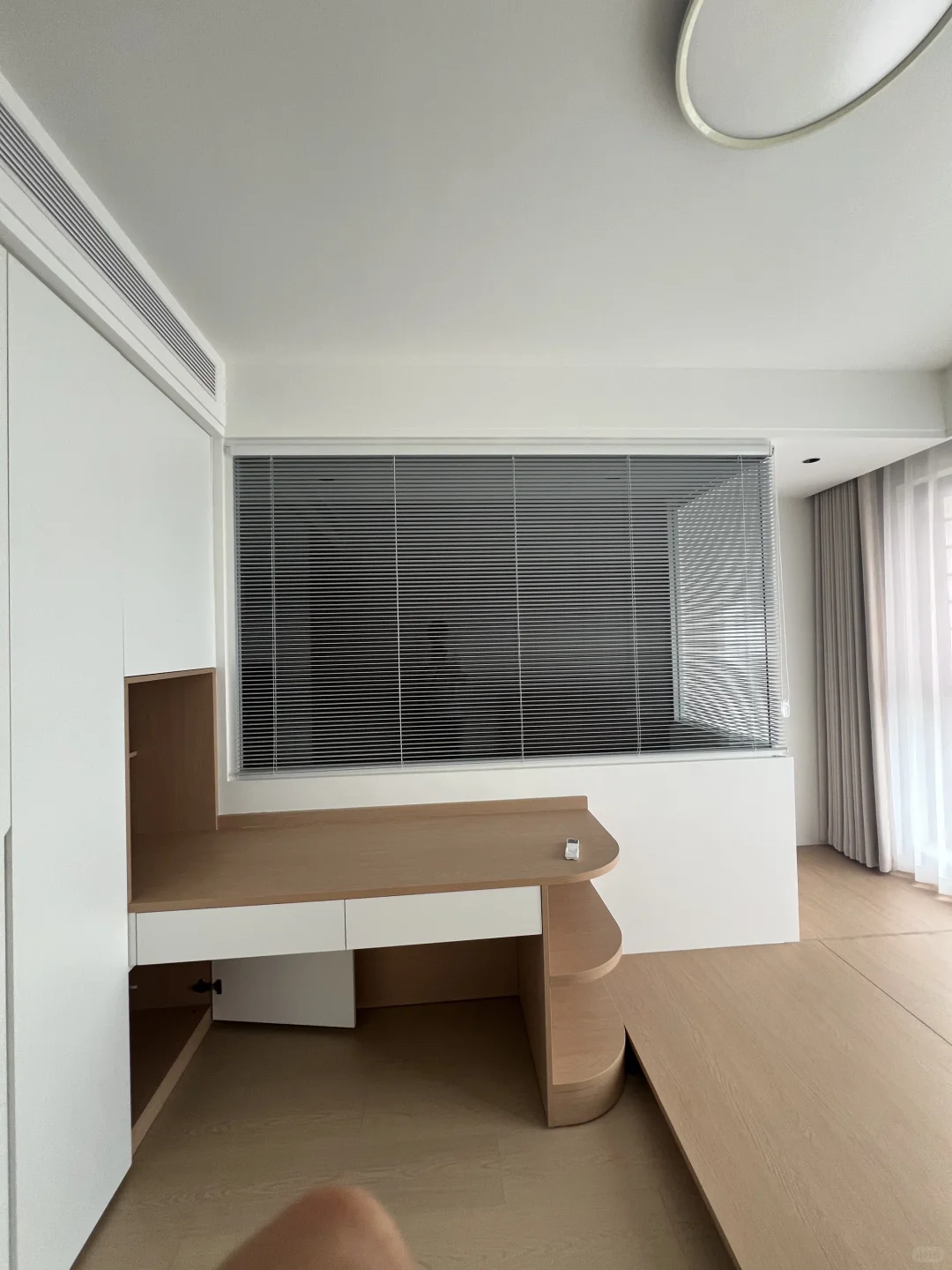 舍弃一间卧室打造的独立衣帽间