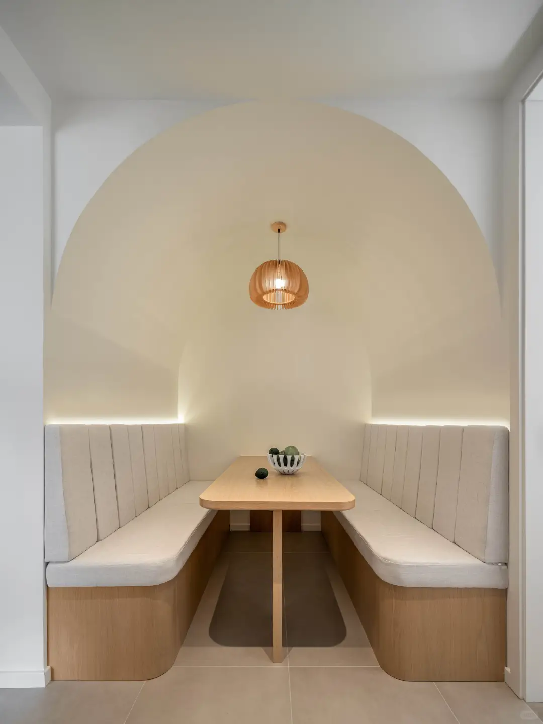 小家大改造 客厅分成三个区！