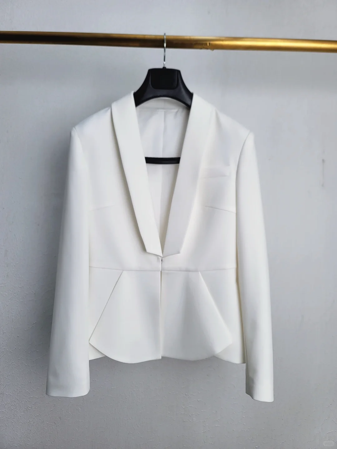 女高管如何穿出高智感？轻松拿捏气场