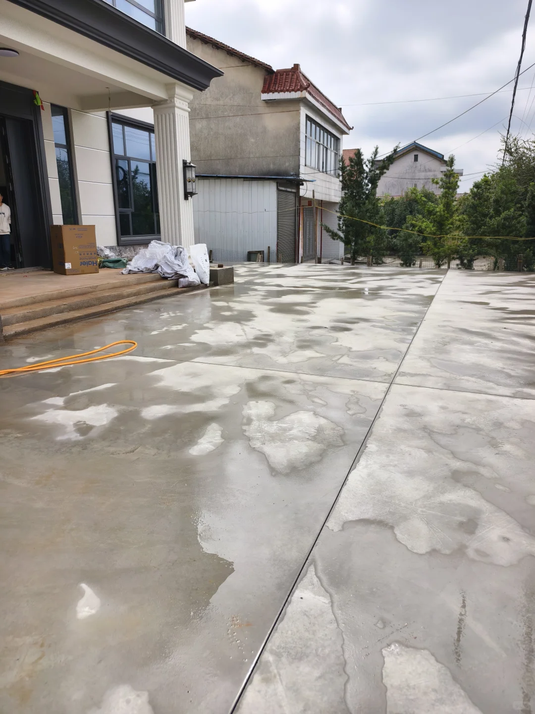 没请设计师的农村自建房?