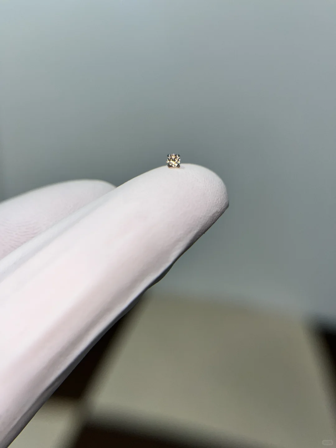 钛合金2mm锆石小鼻嘎丨内螺纹耳钉