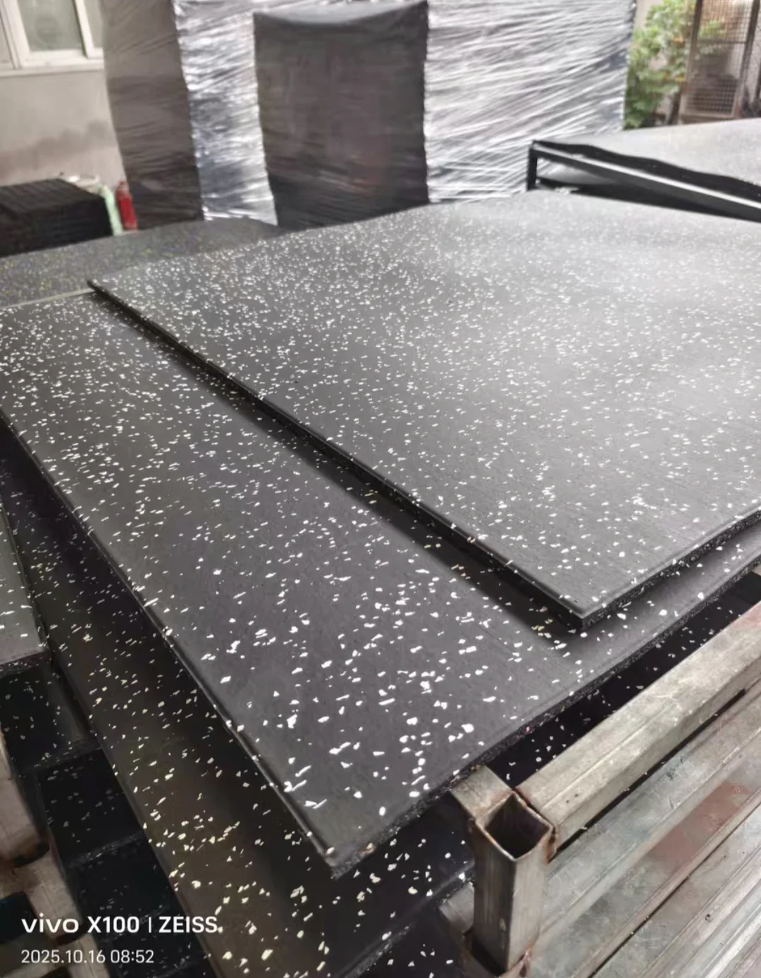 健身房橡胶地垫