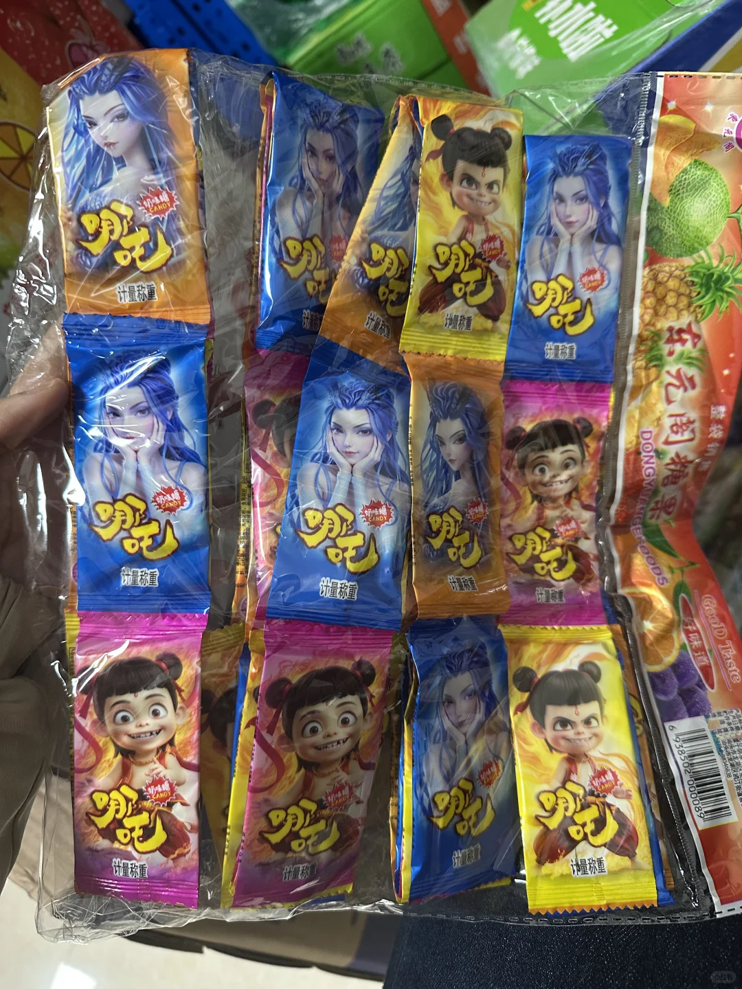 便利店好卖的童年零食?