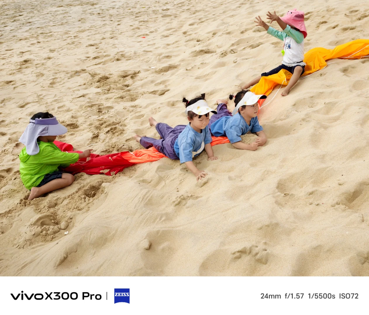 街拍：生活的帧里，藏着烟火与风