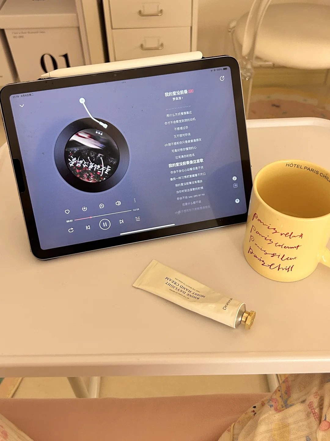 谁懂啊 改造后的房间也太温馨可爱啦~