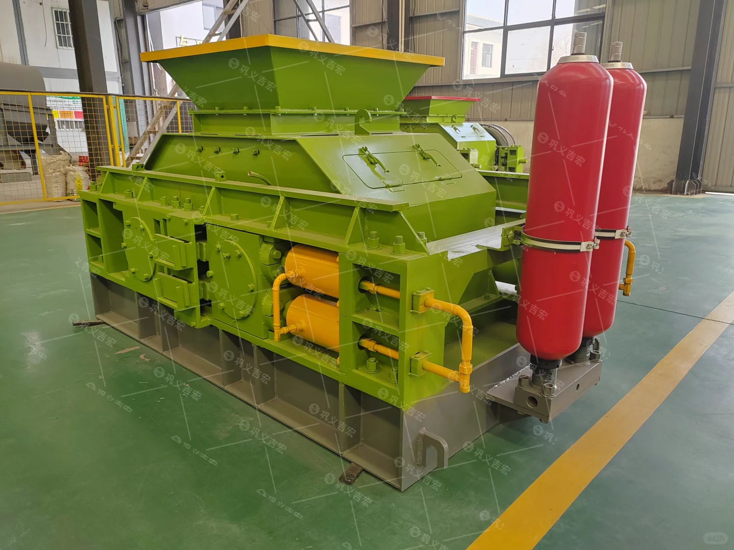 液压对辊破碎机：高效多能，助力工业破碎