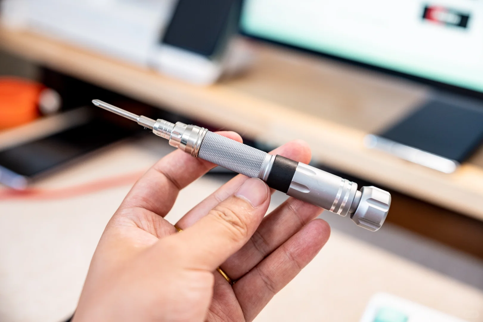 男孩子90块钱的快乐！一套22合1南旗螺丝刀