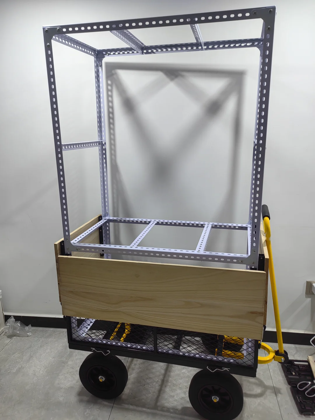 花了3个小时改造的饰品摆摊车就这样？