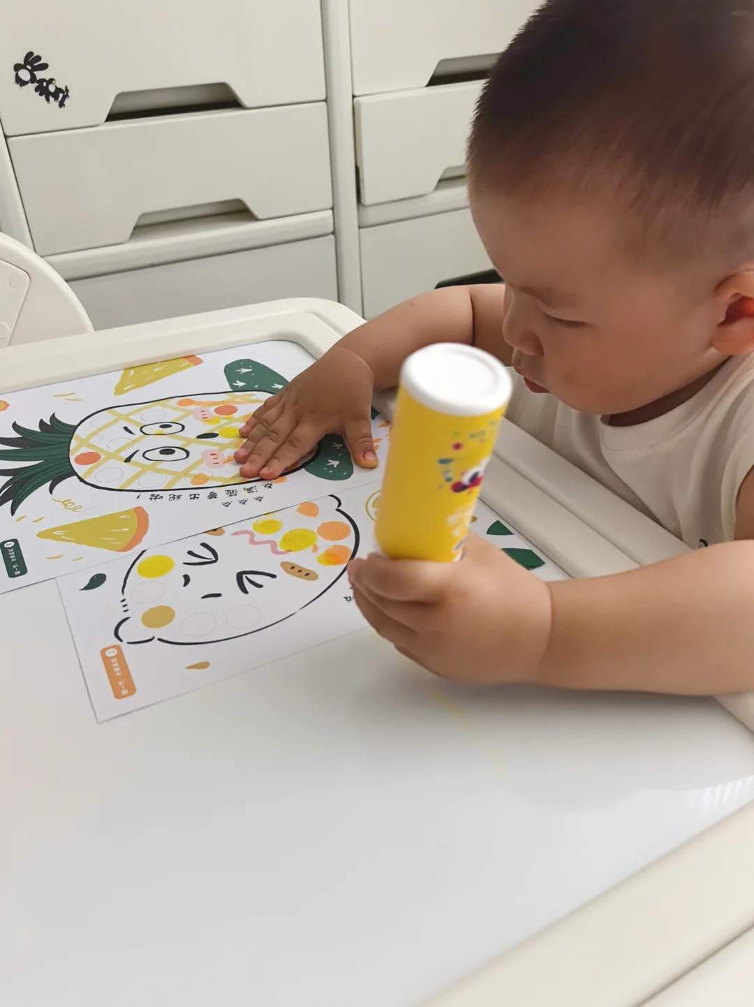 在家早教｜一岁半小朋友的艺术启蒙～