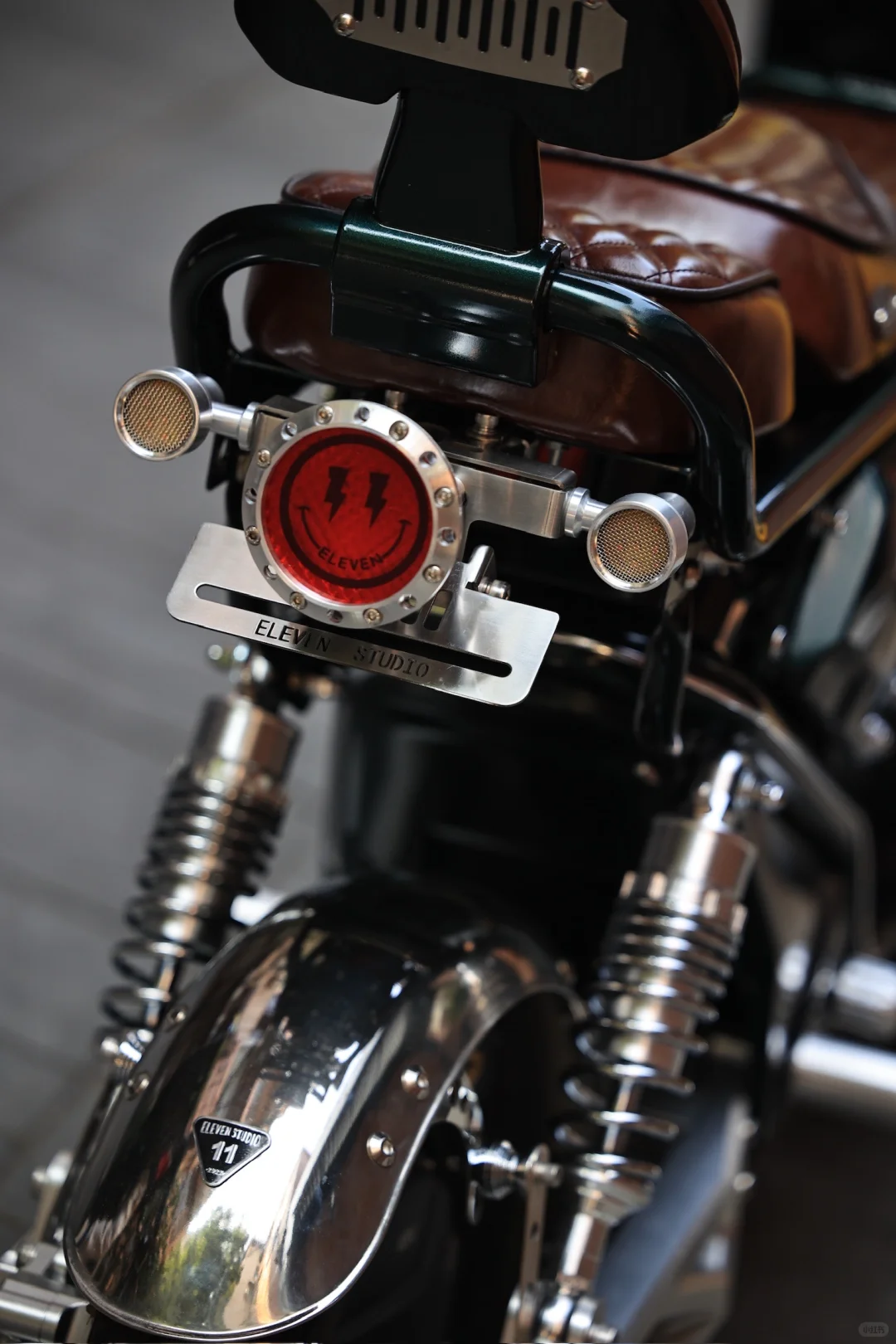 电镀质感笑脸尾灯到货了！