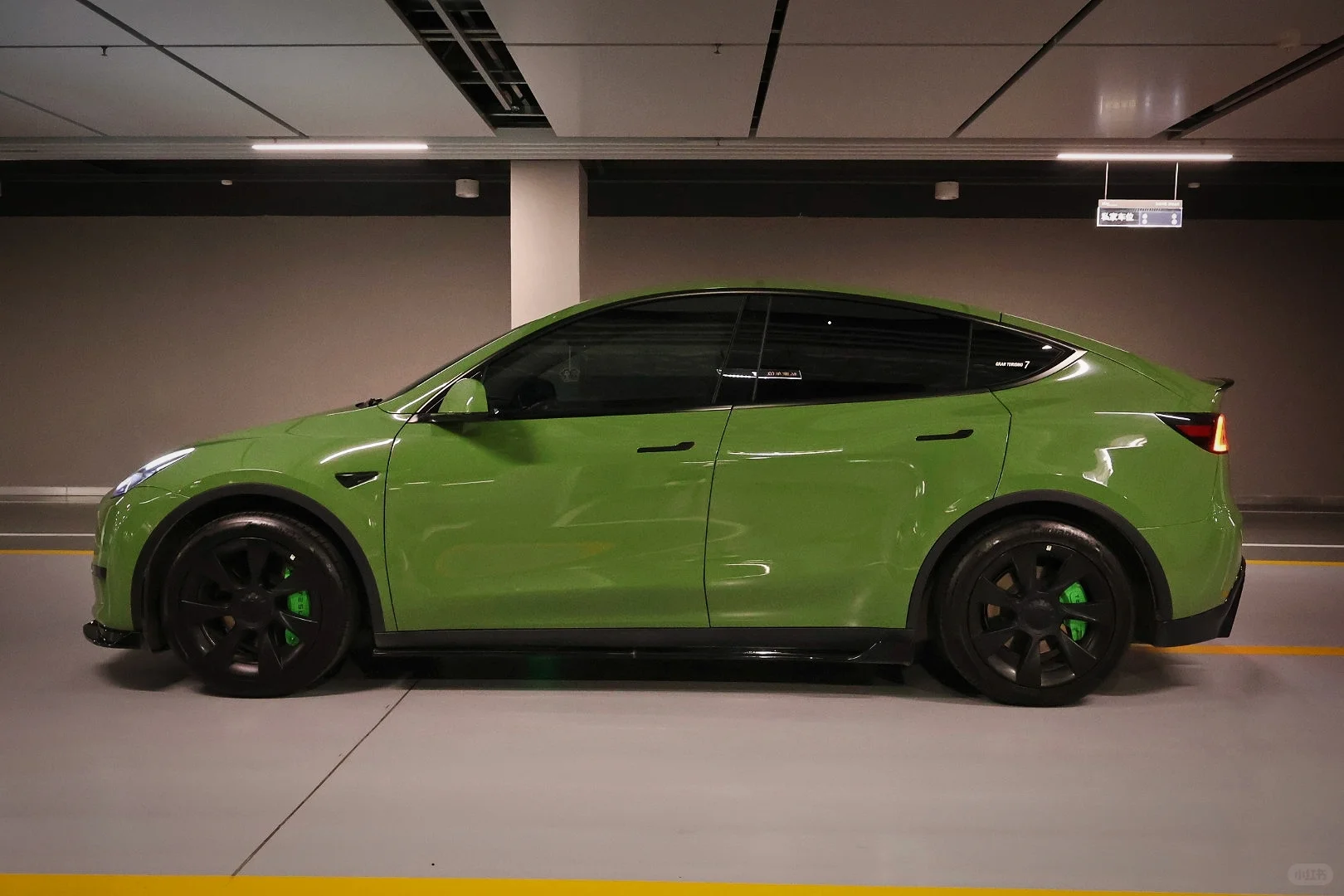 最便宜的特斯拉外观改装｜快来抄作业