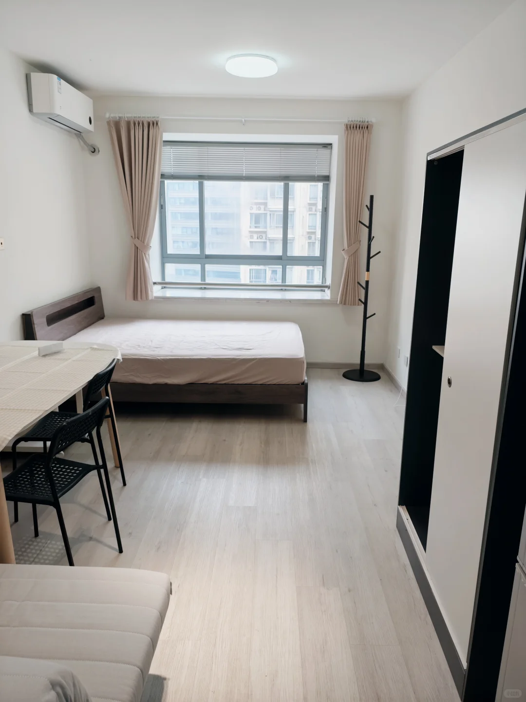 24h安保+门禁 圣天地32㎡一房 押一付一4k+