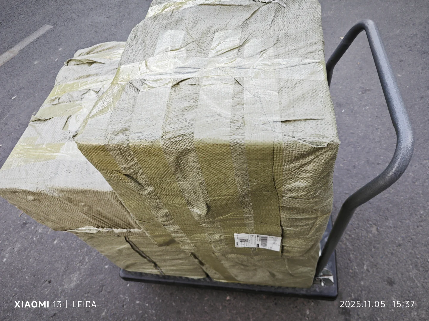 100多斤的人去拉186kg 的货根拉不动?