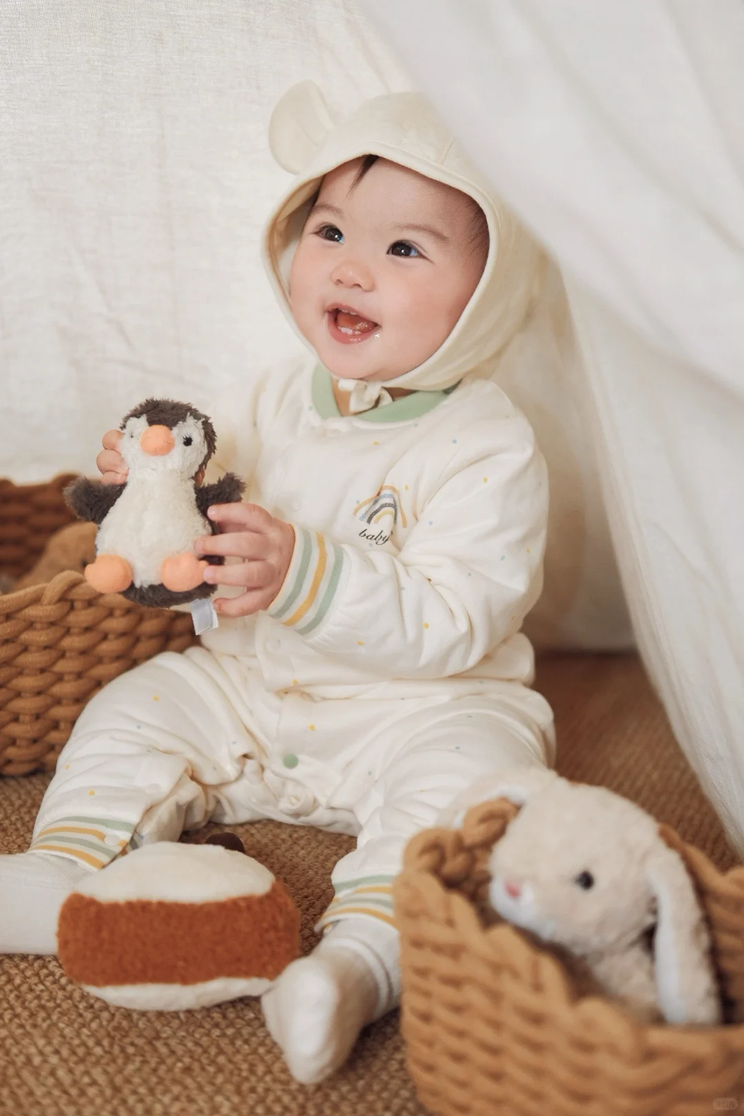 小龙虾穿搭日记｜用彩虹全能衣，拿捏三季?