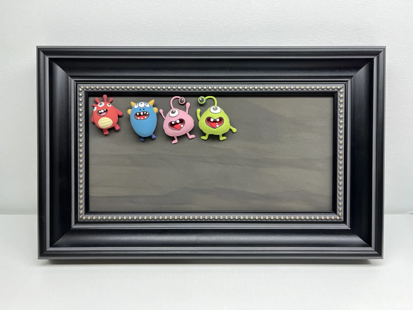 挑战做100幅粘土画之小怪兽?｜⬅️划附过程图