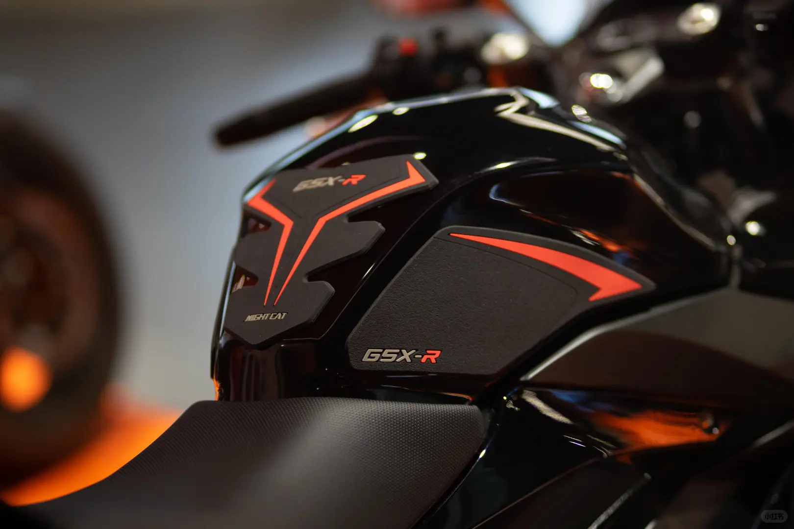 铃木gsx250定制油箱贴‼️黑红色高级感拉满?