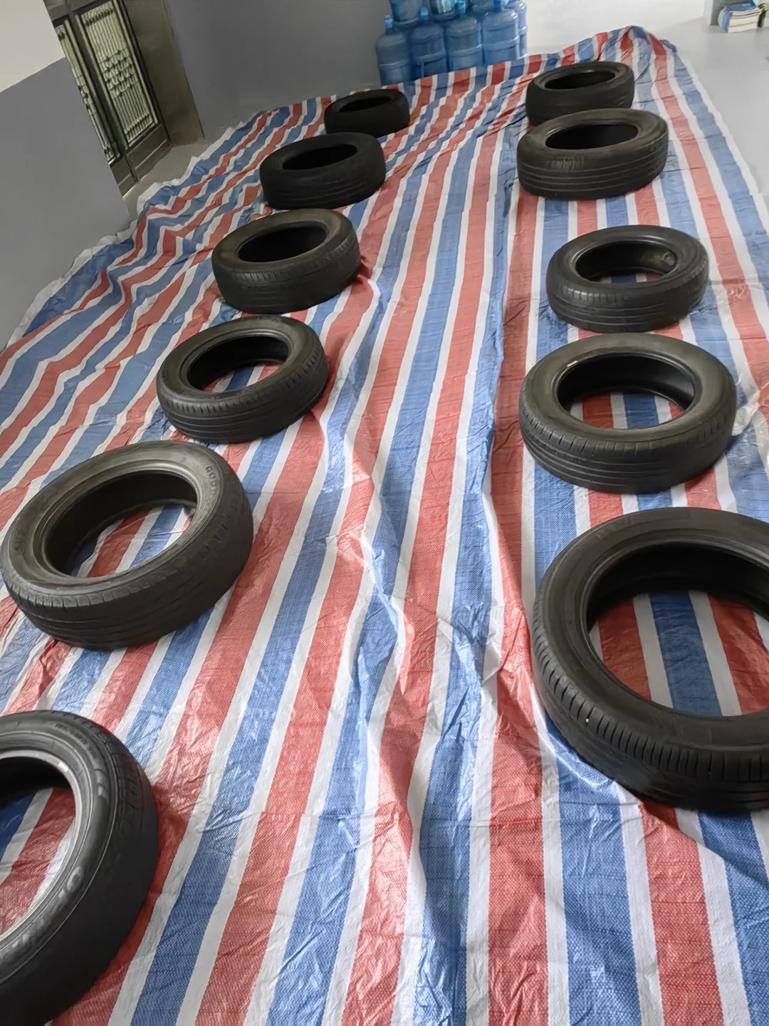 ?最好看的轮胎彩绘，有手就会?