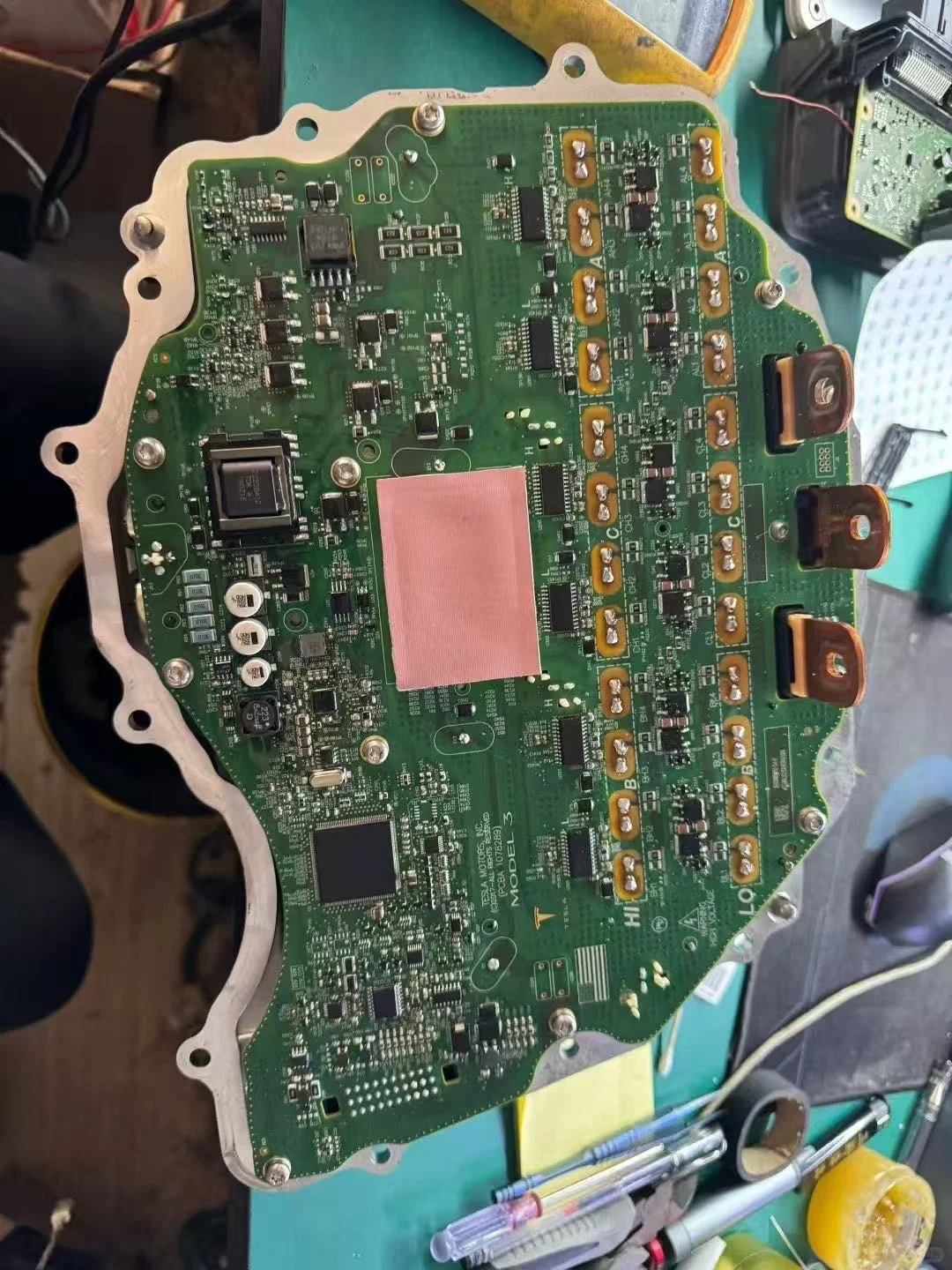 特斯拉高压隔离故障的真相与高效修复方案