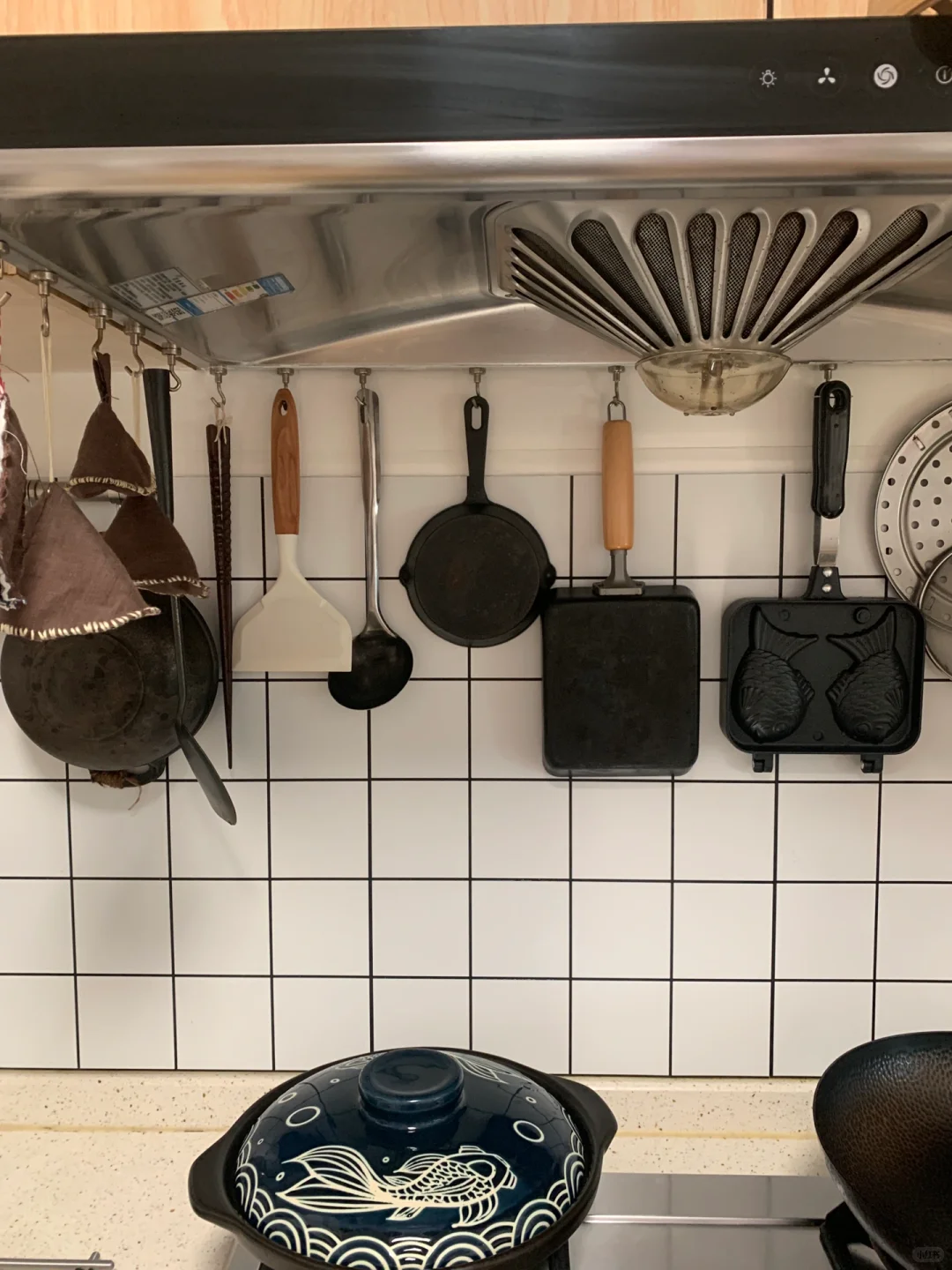 6㎡逆袭日剧同款厨房！锅铲全挂墙后真香了