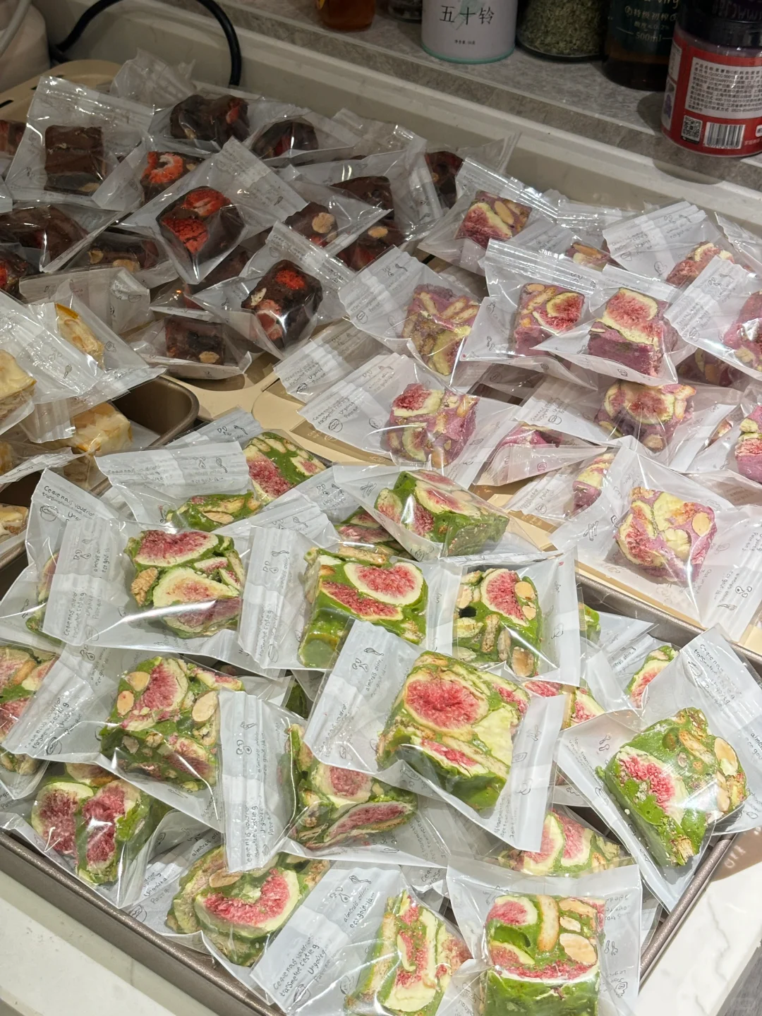 我靠一张图在小红书卖了2w颗的雪花酥