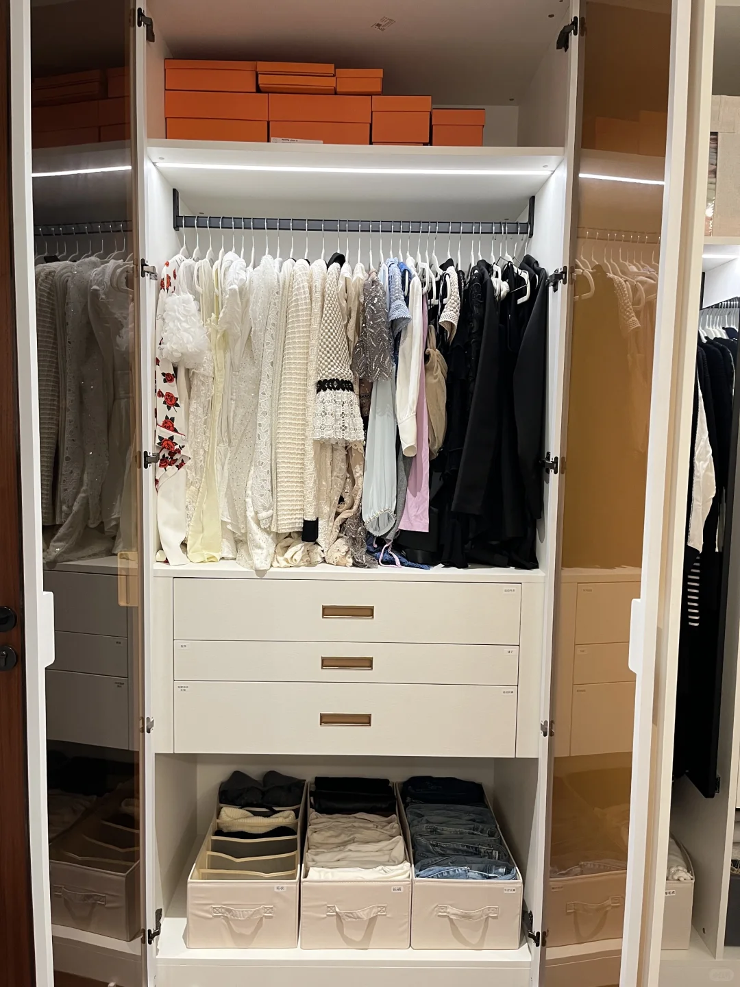 看看，终于下定决心把衣橱整理一下