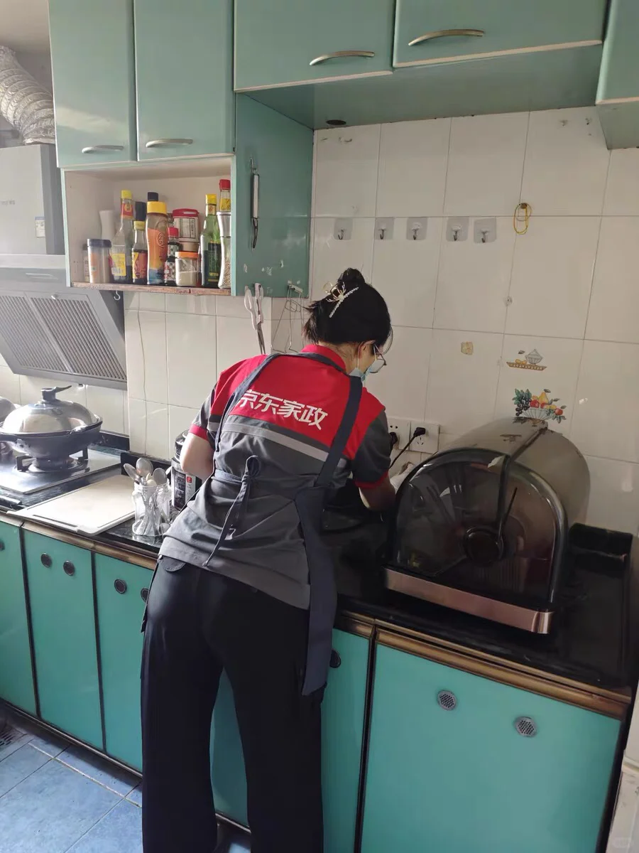 ?炸裂京东家政39元2小时全屋打扫真香！