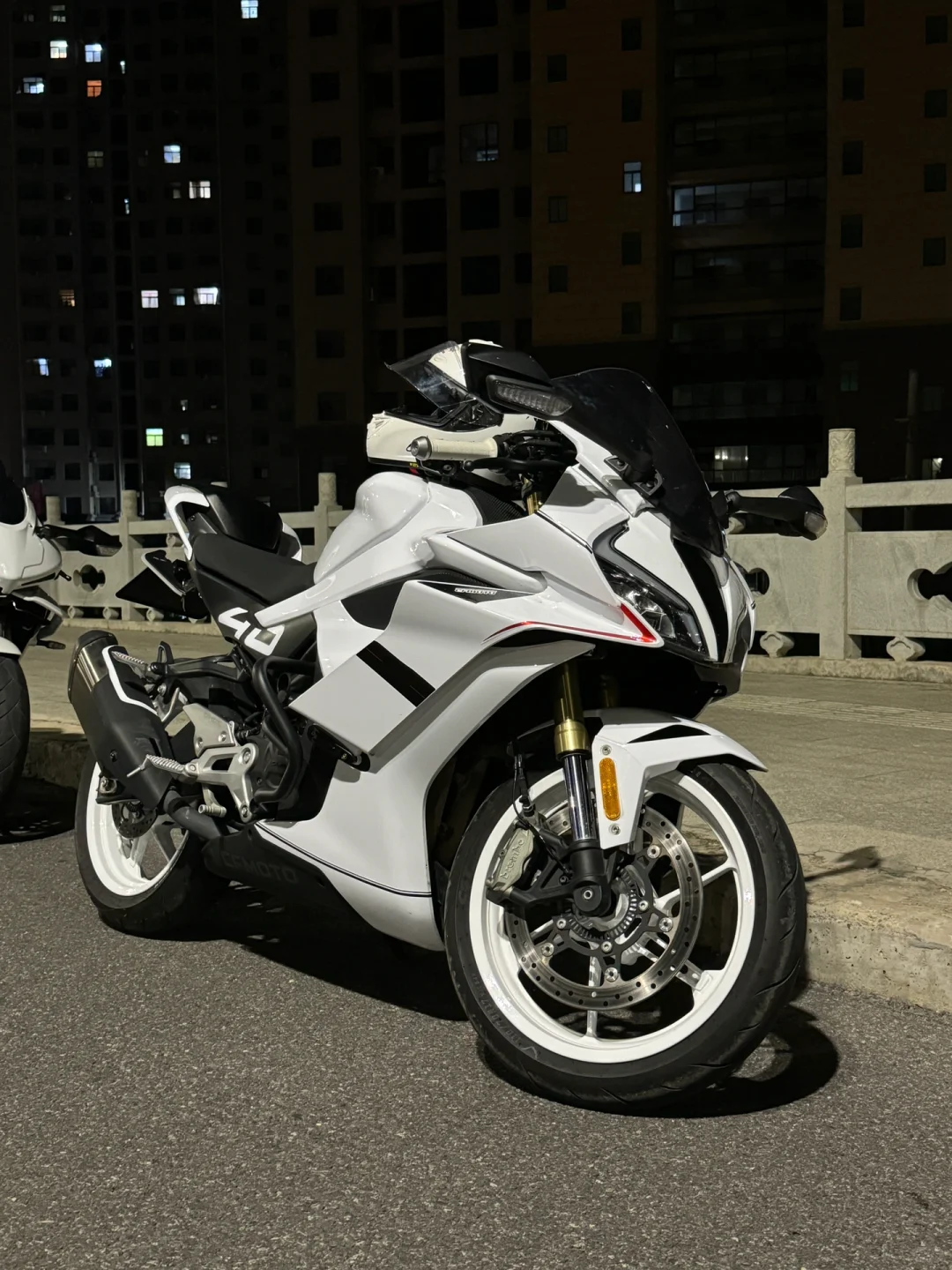 2万多的小摩托也可以超酷，450sr低成本改装