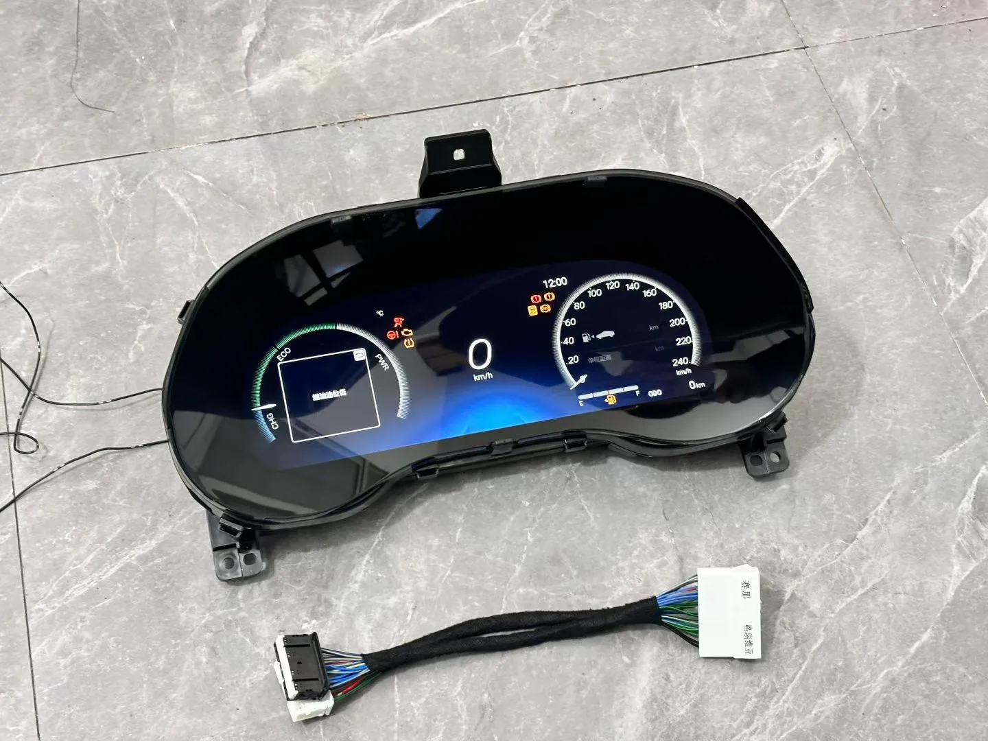 赛那格瑞维亚液晶仪表HUD抬头显示