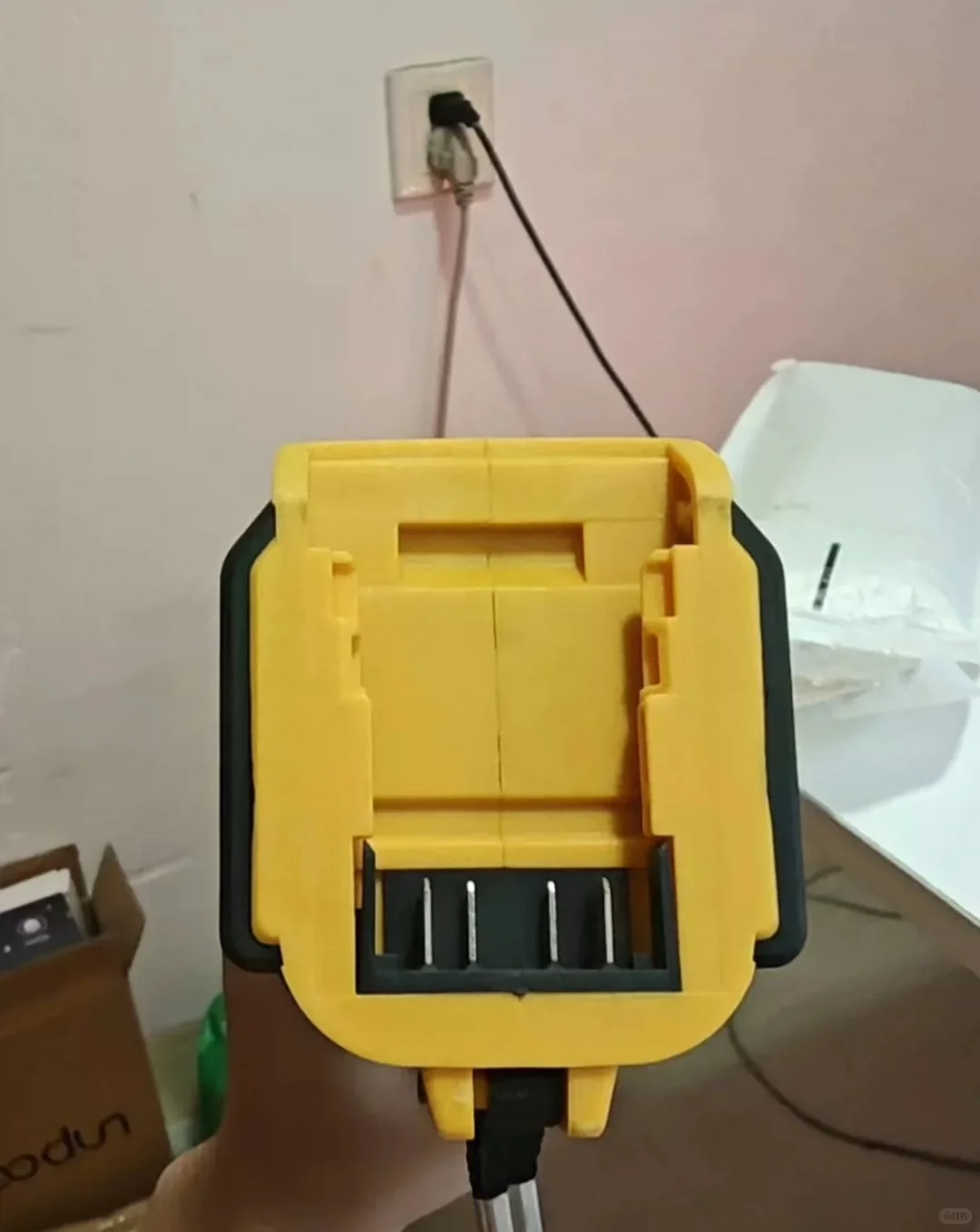 【半价处理】全新得伟805无刷电钻