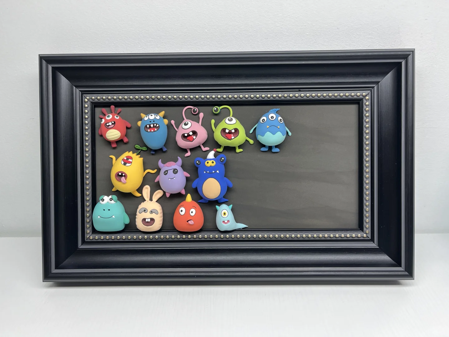 挑战做100幅粘土画之小怪兽?｜⬅️划附过程图