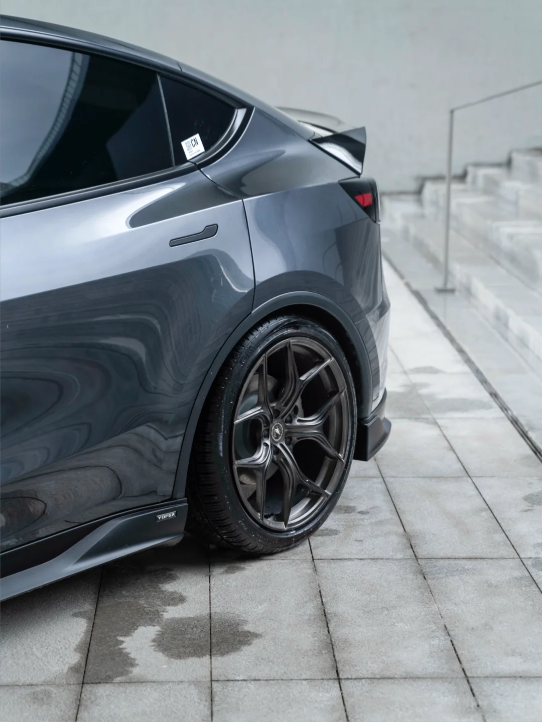 焕新Model Y ｜星空灰 颜值代表