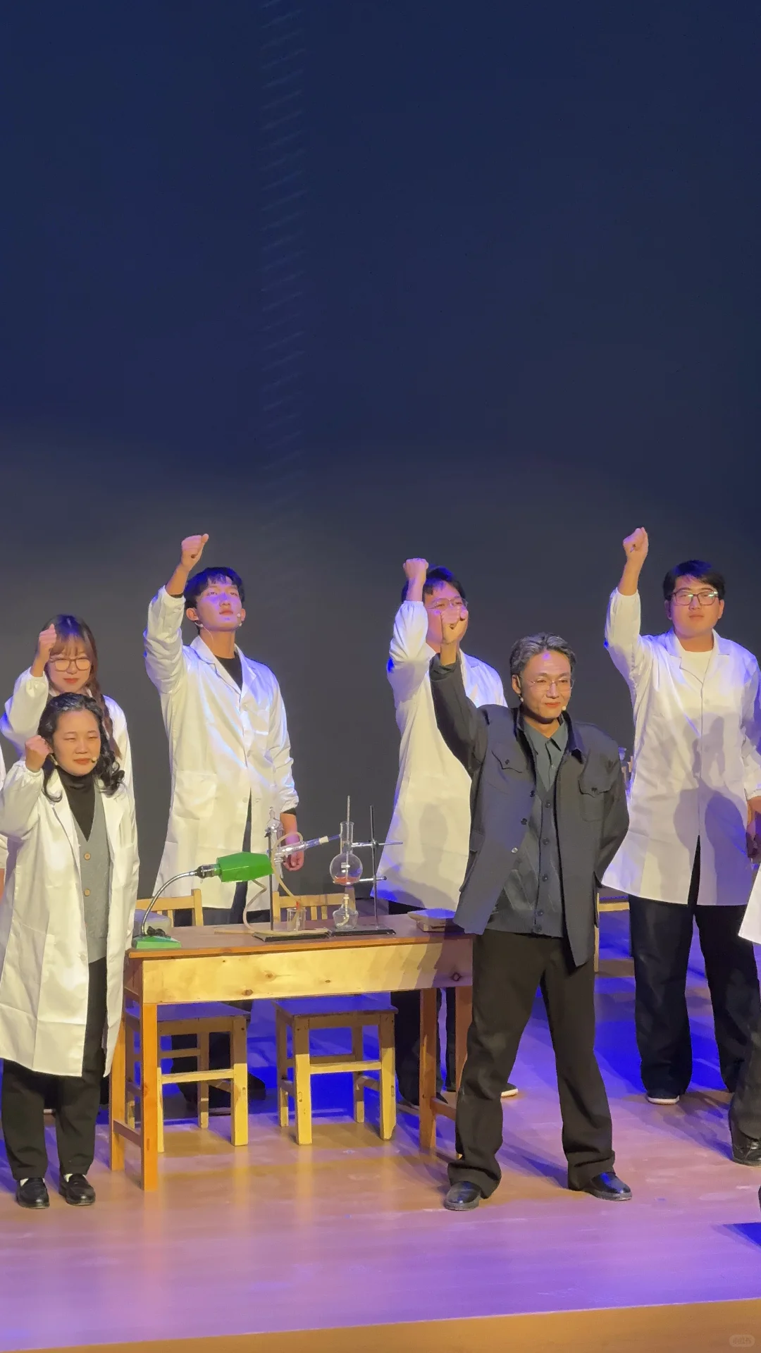 《稀土之光》，首演顺利！