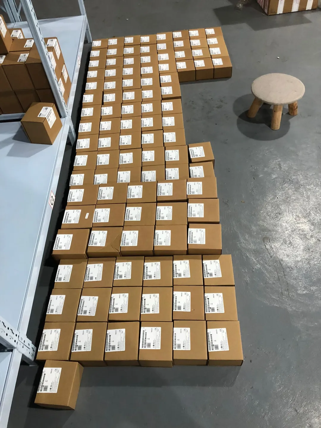 仓库出货中……