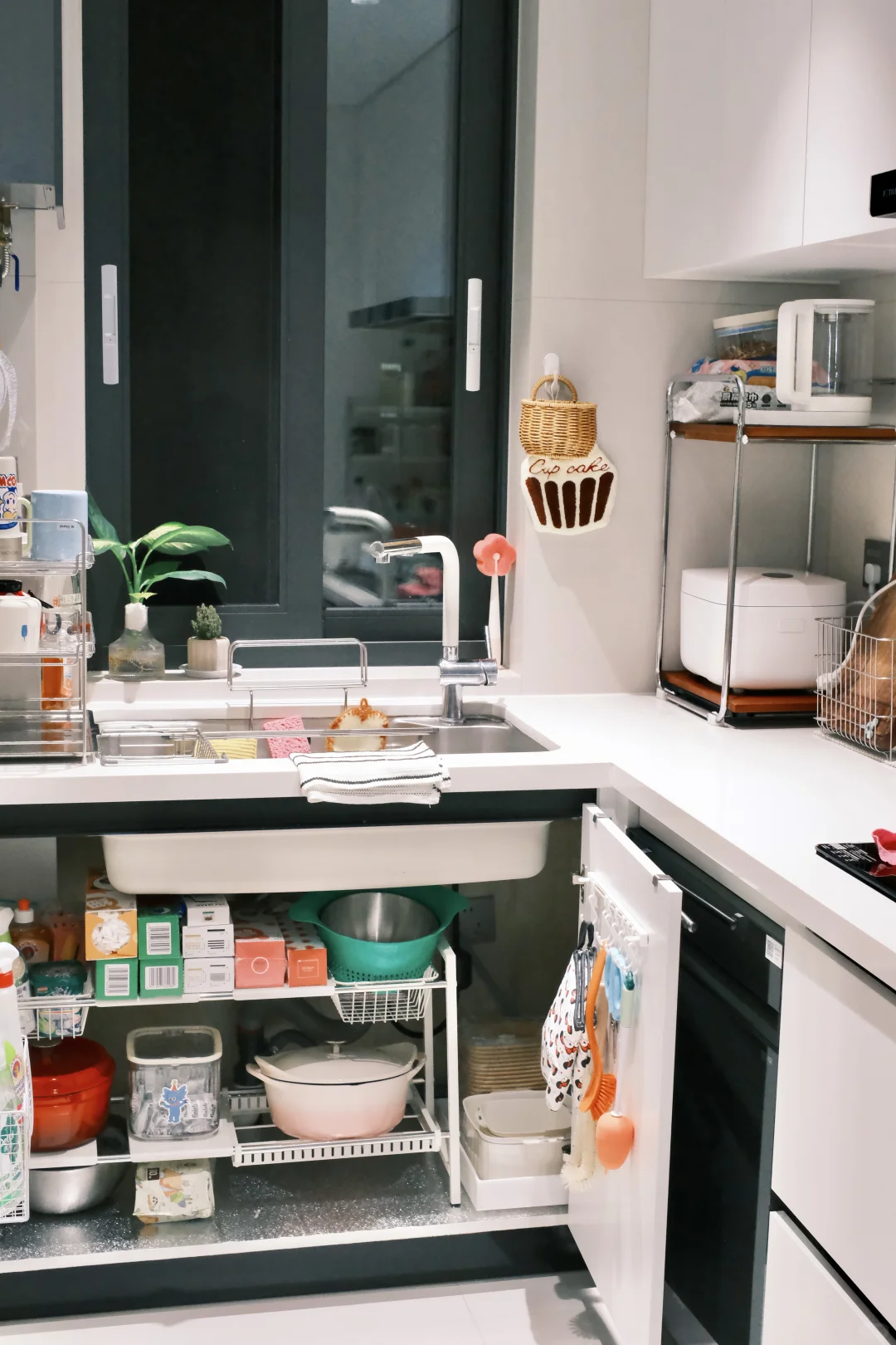 大家捧场的橱柜收纳教程来啦，欢迎抄作业?