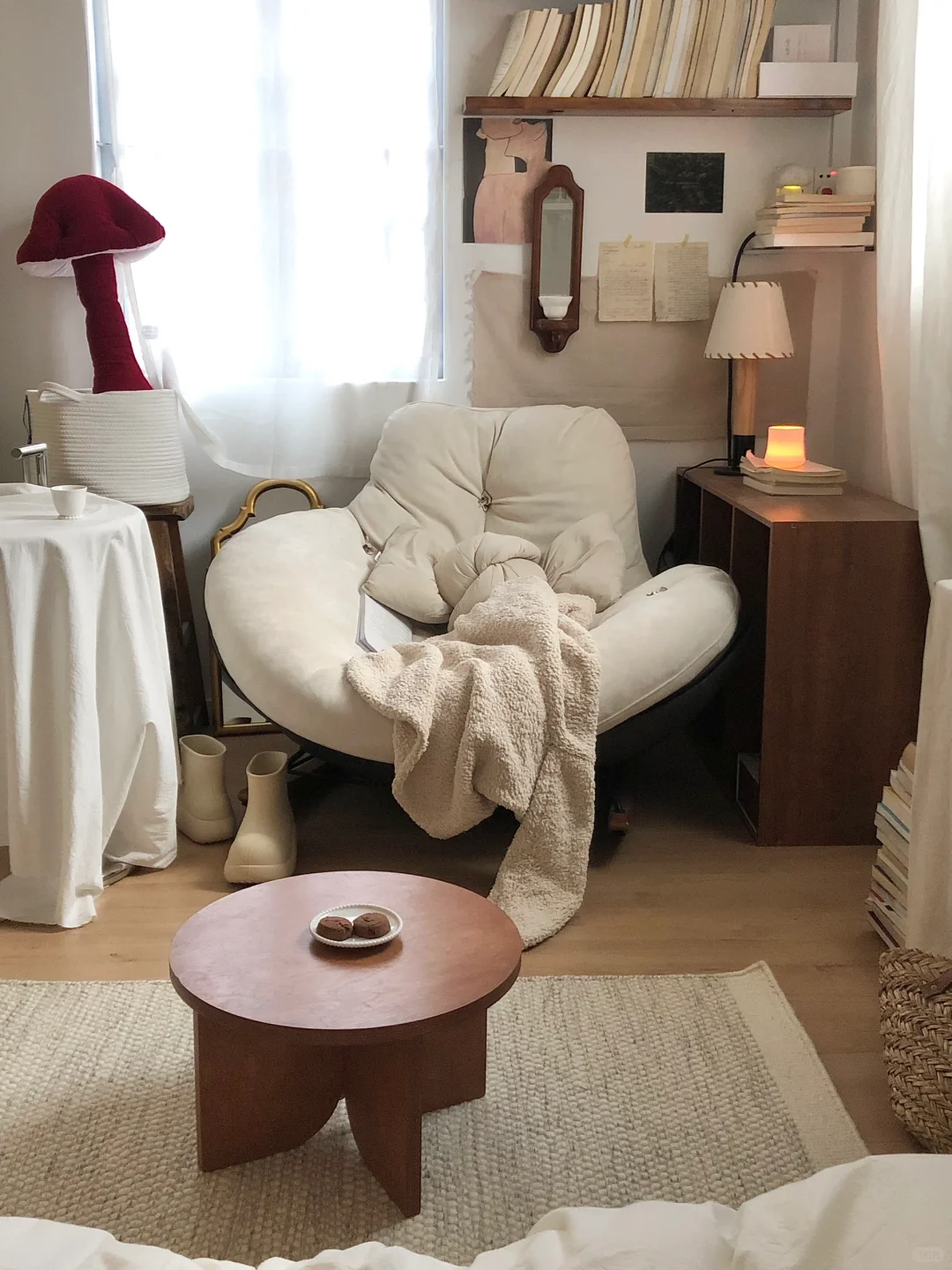 夏天,呆在我干净舒适的出租窝