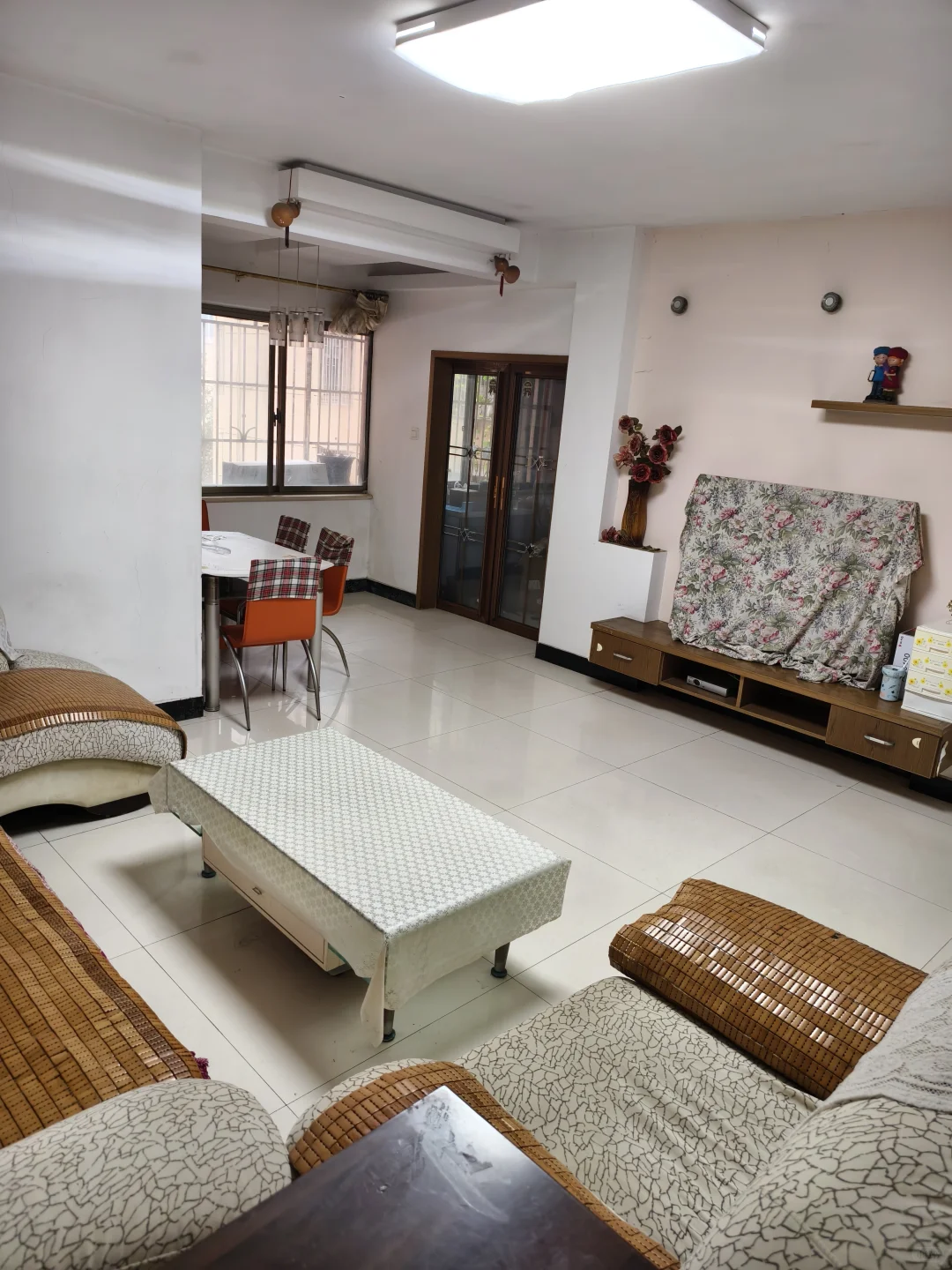 三室房两厅靓房出租近文昌阁地铁站