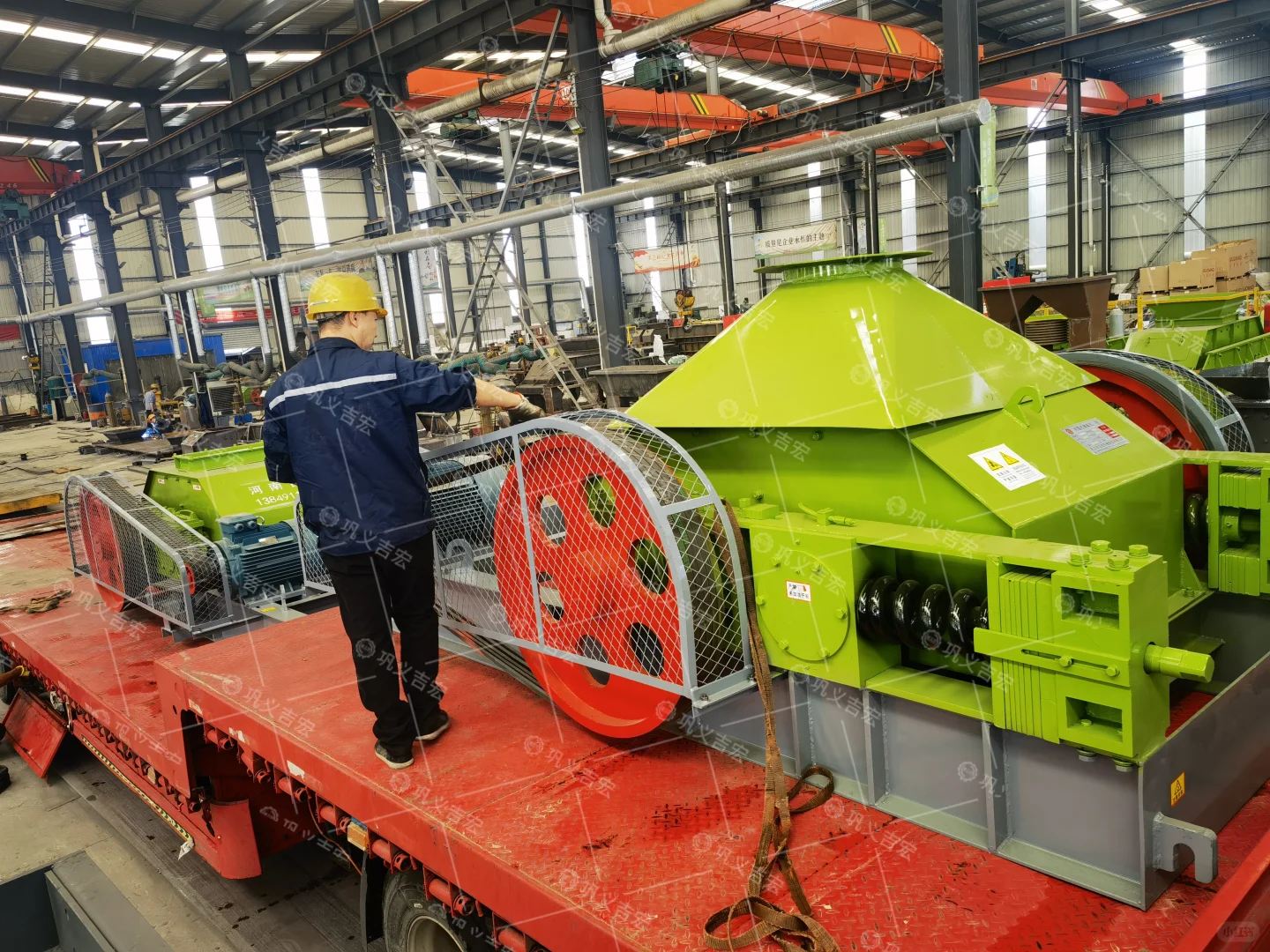 双齿辊破碎机破解矿山冶金难题