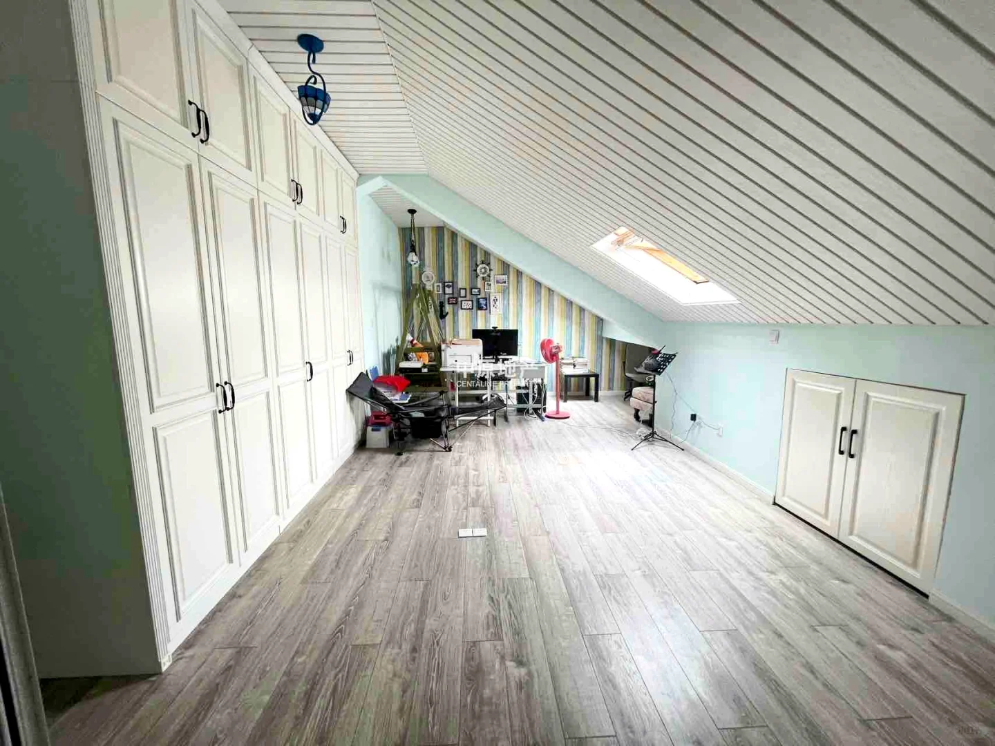 12号线精装三室两卫 自住装修6000+拎包入住