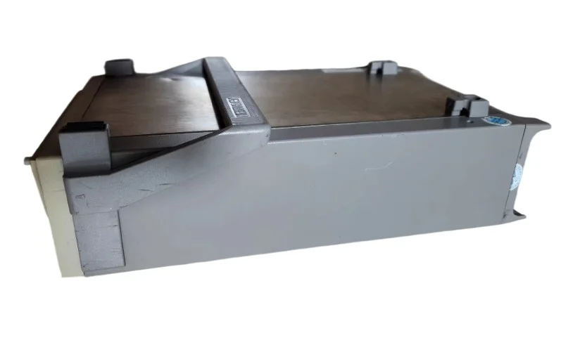 吉时利 2015： 6.5位数字万用表