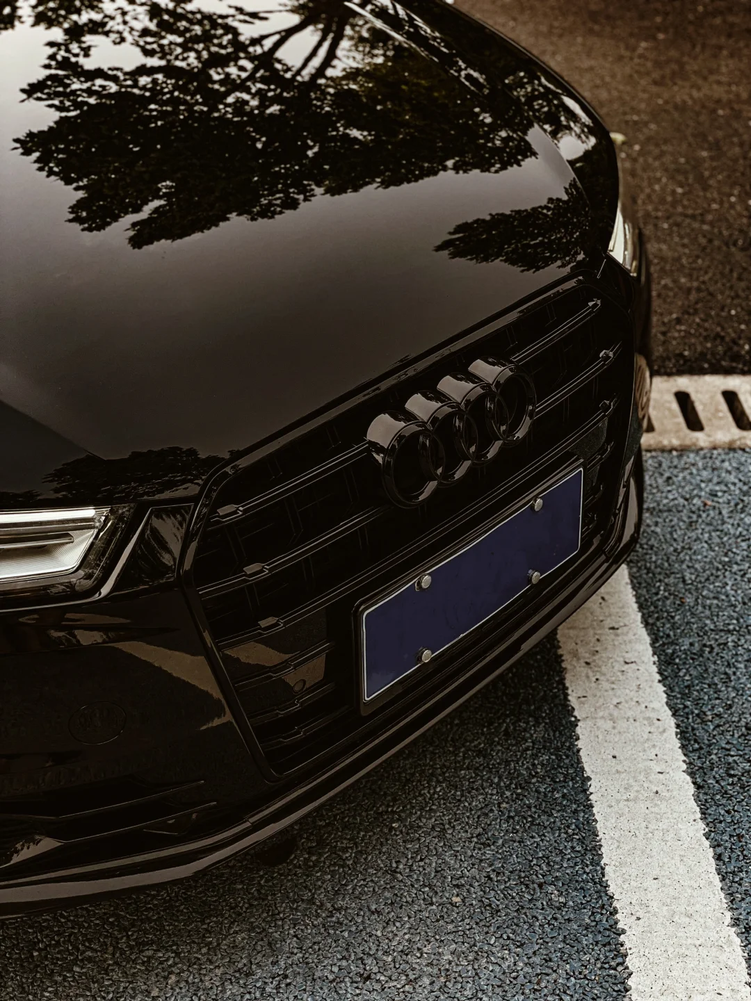 ?2300改装｜中年版奥迪A6L爆改运动黑武士