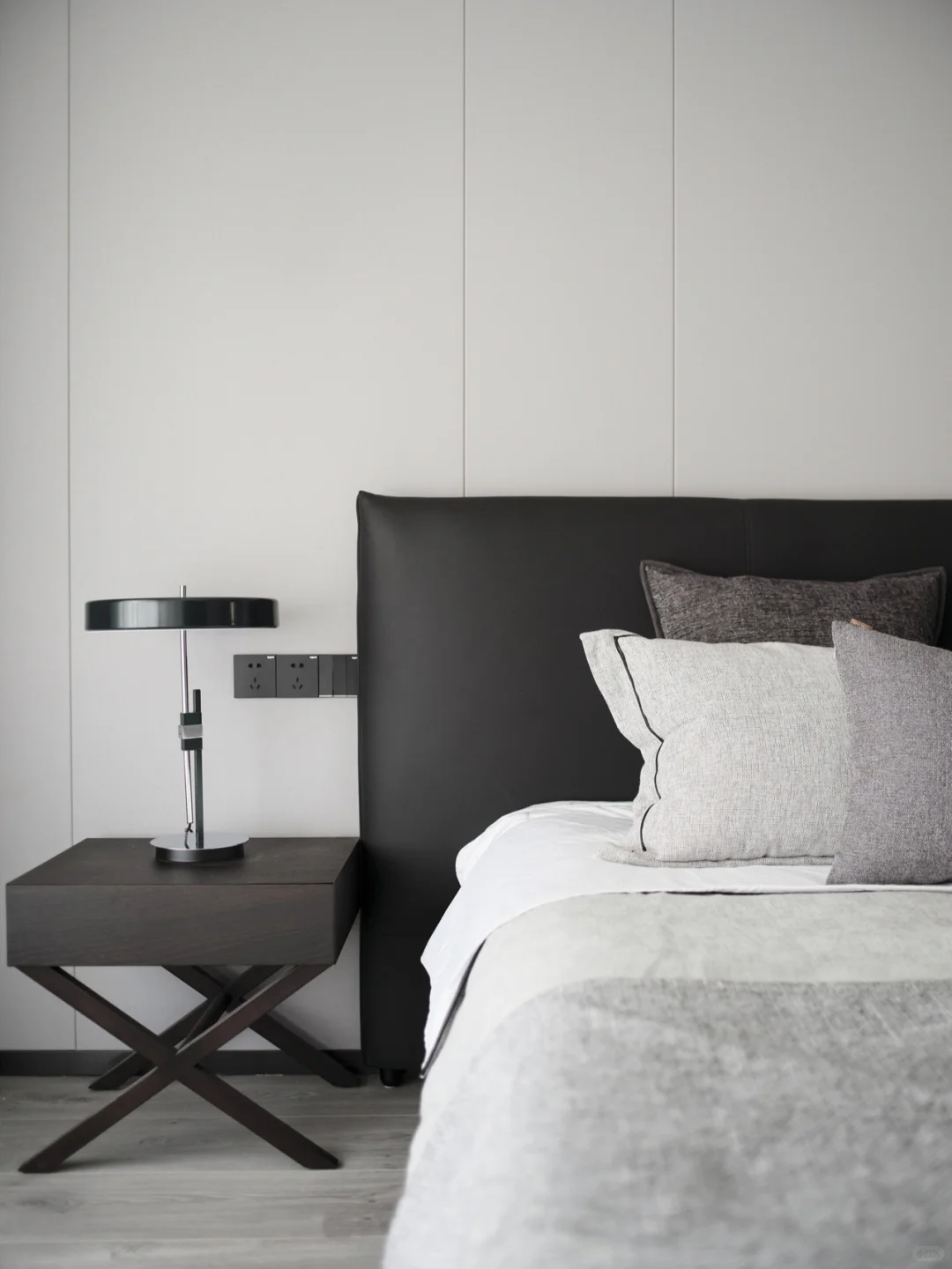 设计新作 | 简约有温度的三口之家