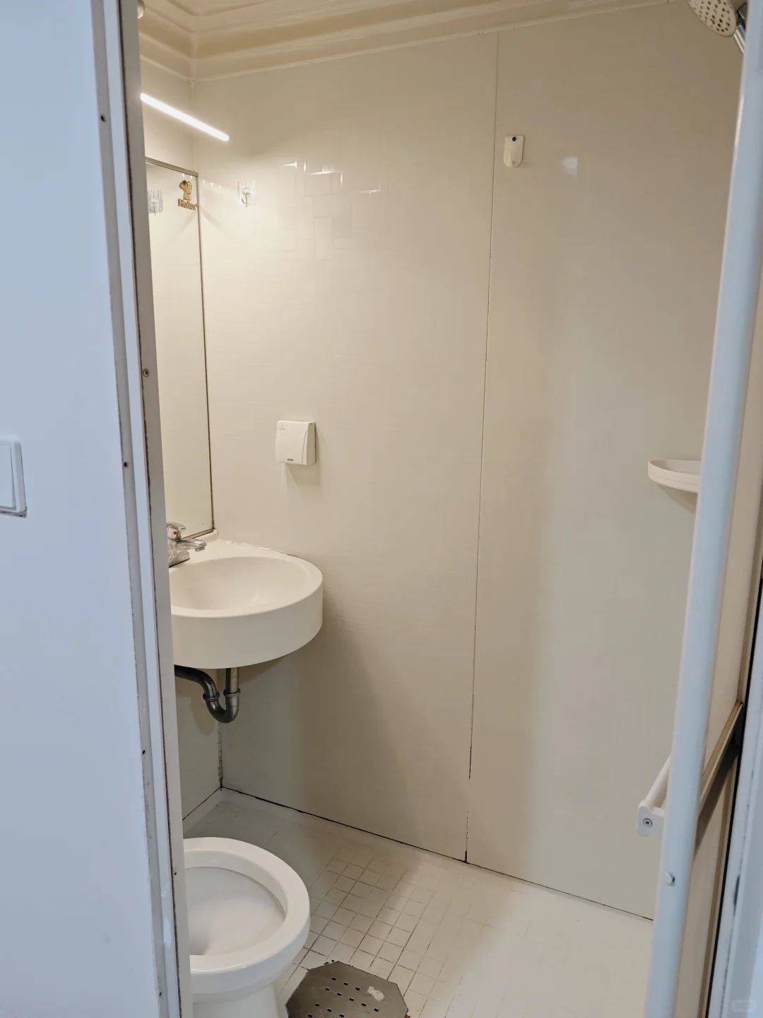 24h安保+门禁 圣天地32㎡一房 押一付一4k+