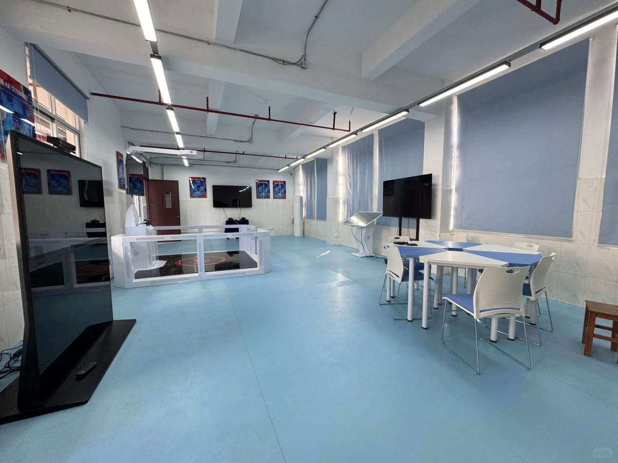 1.强调式标题:必须看!选专业消防器材供