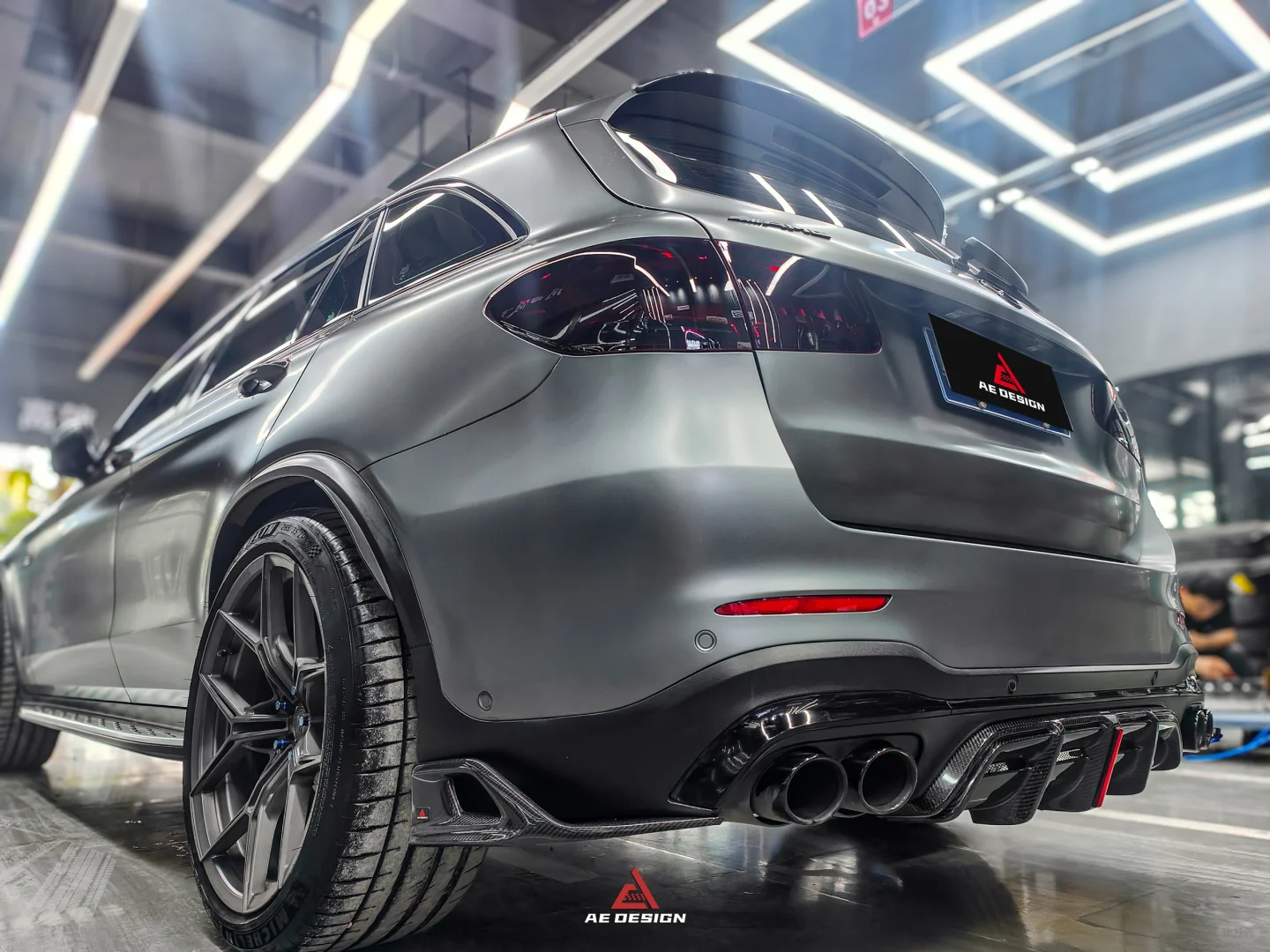 GLC43终于不用再改GLC63包围也可以很帅了‼️