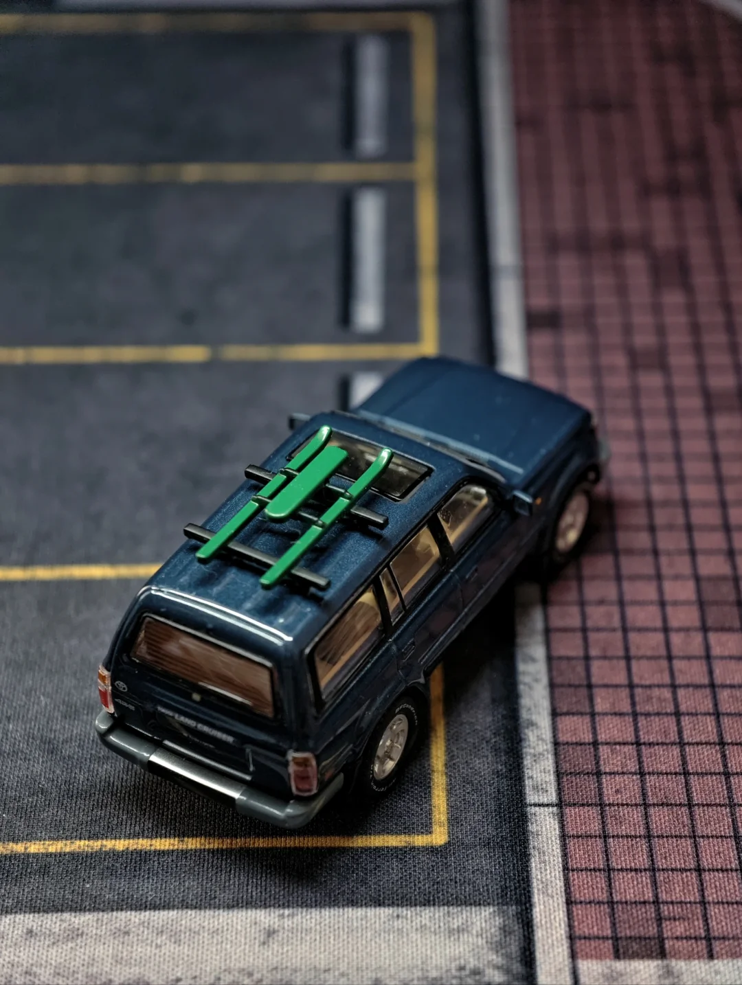 便宜又大碗 20多块5件套的64车顶配件