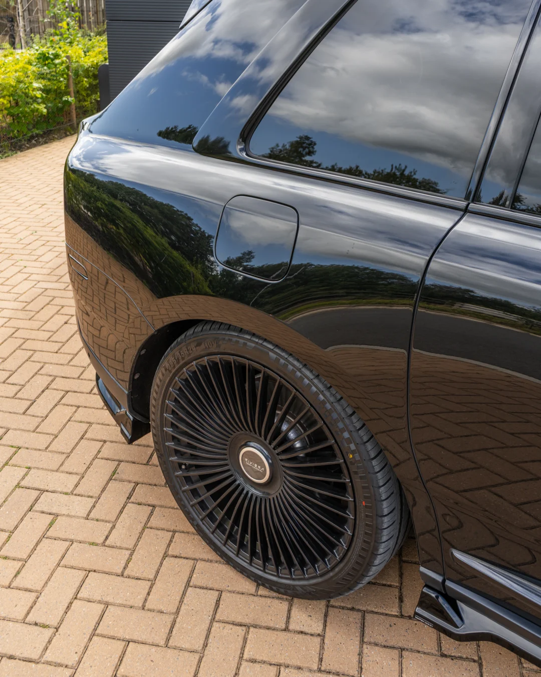 劳斯莱斯库里南CULLINAN改装升级MAXTON套件