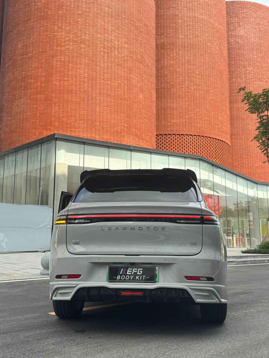 一场光与车的视觉盛宴?✨零跑C10